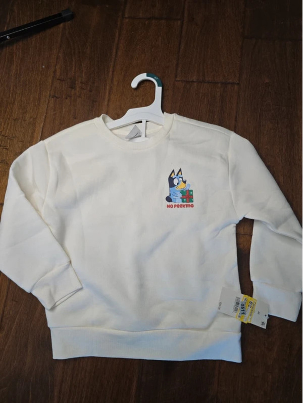 4t brand new bluey from disney christmas sweatshirt, item 511G6